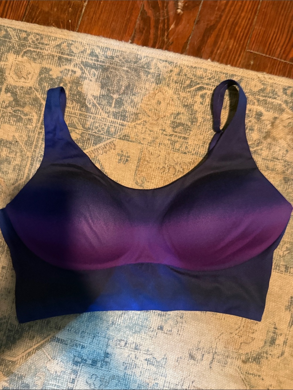 Victoria's Secret Ombre Purple to Blue Wireless Sports Bra